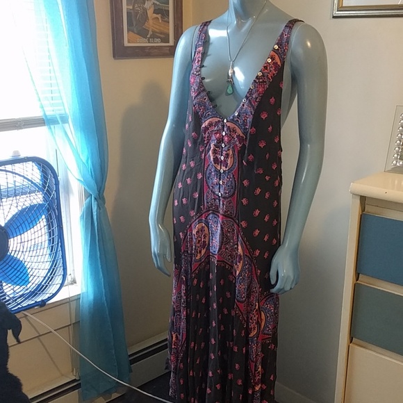 Free People Dresses & Skirts - 🆓People Faithfully Yours Maxi Dress